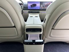 Voyah Lantu Dreamchaser PHEV AWD Flagship Kunpeng Edition - ფოტო 13