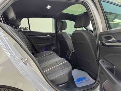 Volkswagen Golf 280TSI DSG R-Line Lite - ფოტო 9