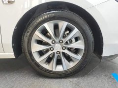 Buick GL6 323T Hybrid Connected Luxury - ფოტო 6