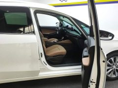 Buick GL6 323T Hybrid Connected Luxury - ფოტო 8