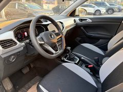 Volkswagen Touran 200TSI DSG Smart Connected Edition - фото 6