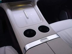 Xiaomi YU7 Four-Wheel Drive GT - ფოტო 12