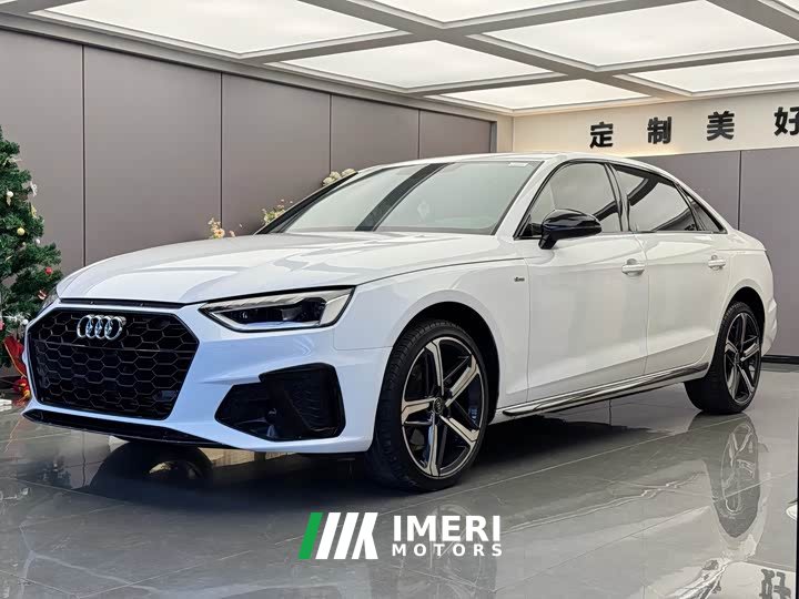 Audi A4L 200 Million Units Joyful Edition 40 TFSI Luxury Dynamic