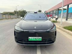AITO M9 Extended Range Ultra 52kWh 6-Seater - photo 2