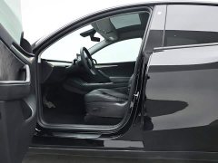 Tesla Model Y Long Range All-Wheel Drive 3D7 - ფოტო 14