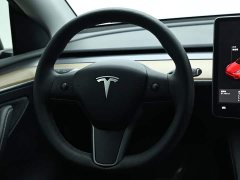 Tesla Model Y Long Range All-Wheel Drive 3D7 - ფოტო 18