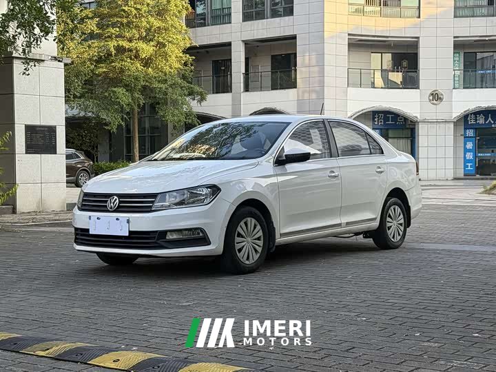 Volkswagen Santana 1.5L Manual Fashion Edition - автомобиль из Китая