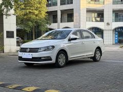 Volkswagen Santana 1.5L Manual Fashion Edition - фото 1