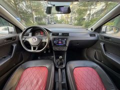 Volkswagen Santana 1.5L Manual Fashion Edition - фото 6