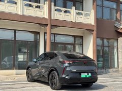 Volkswagen Yuzhong 06 Facelift Pro Long Range Edition - photo 9