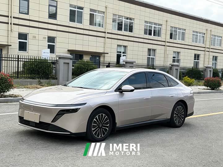 Nissan N6 180 Max