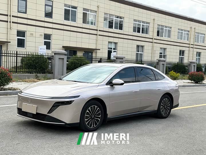 Nissan N6 180 Max - ავტომობილი ჩინეთიდან