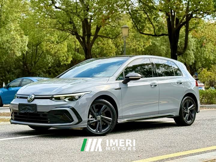 Volkswagen Golf 280TSI DSG R-Line - автомобиль из Китая