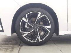 Lynk & Co 03 1.5T DCT Vigor Plus - ფოტო 17