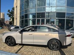 SAIC Roewe D7 EV 610km Rear-Wheel Drive Premium Edition - ფოტო 10
