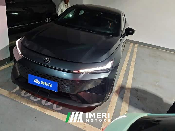 Changan UNI-V 1.5T Premium - автомобиль из Китая