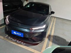 Changan UNI-V 1.5T Premium - фото 1