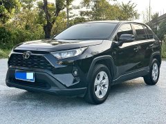 Toyota RAV4 2.0L CVT FWD Urban Edition - ფოტო 1