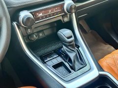 Toyota RAV4 2.0L CVT FWD Urban Edition - ფოტო 11