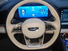 Geely L 1.5T Hi FPHEV Edition Super - фото 15