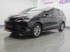 Toyota Sienna 2.5L Hybrid Premium Edition - photo 1