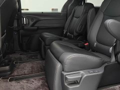 Toyota Sienna 2.5L Hybrid Premium Edition - photo 12