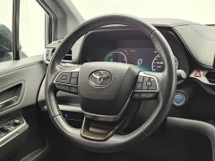 Toyota Sienna 2.5L Hybrid Premium Edition - photo 19