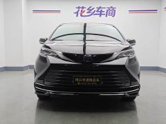 Toyota Sienna 2.5L Hybrid Premium Edition - photo 4