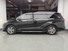 Toyota Sienna 2.5L Hybrid Premium Edition - photo 6