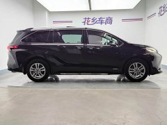Toyota Sienna 2.5L Hybrid Premium Edition - photo 7
