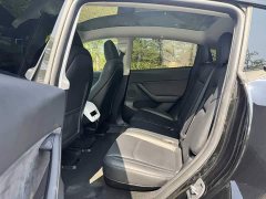 Tesla Model Y Rear-Wheel Drive - ფოტო 5