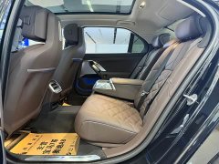 BMW i7 eDrive50L Leading M Sport Package - photo 10