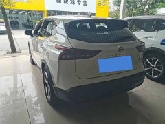 Nissan Qashqai 1.3T CVT Luxury Edition - photo 9