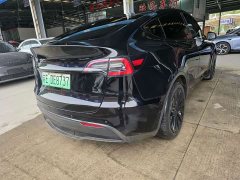 Tesla Model Y Standard Range RWD - ფოტო 19