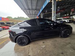 Tesla Model Y Standard Range RWD - ფოტო 20