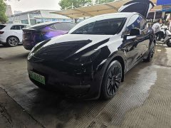 Tesla Model Y Standard Range RWD - ფოტო 3