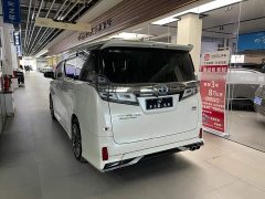 Toyota Vellfire Crown Hybrid 2.5L HV Luxury Edition - photo 4