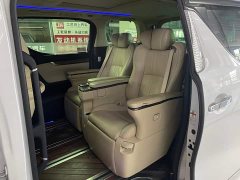 Toyota Vellfire Crown Hybrid 2.5L HV Luxury Edition - photo 9