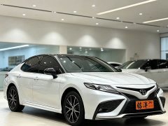 Toyota Camry 2.0S Sharp Luxury Edition - photo 3