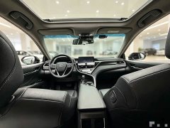 Toyota Camry 2.0S Sharp Luxury Edition - photo 9