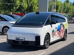 Li Auto Li Xiang MEGA Ultra - ფოტო 1
