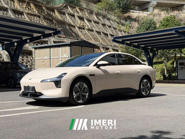 Xpeng Xiaopeng MONA M03 620 Extended Range - car from China