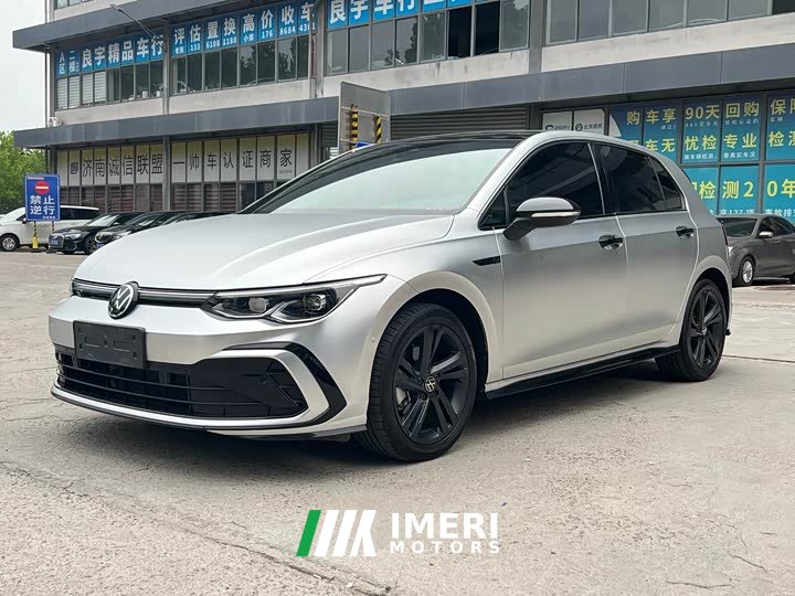 Volkswagen Golf 280TSI DSG R-Line - автомобиль из Китая