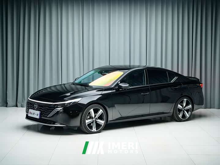 Nissan Teana HarmonyOS Cabin 2.0L Intelligent Ultra Comfort Edition
