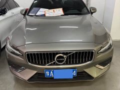 Volvo S60 B4 Smart Luxury Edition - ფოტო 1