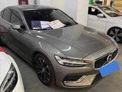 Volvo S60 B4 Smart Luxury Edition - ფოტო 3