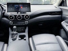 Nissan Sylphy 1.6L CVT Black Gold Edition - photo 17