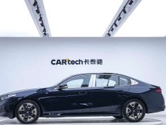 BMW 5 Series 530Li Premier M Sport Package - ფოტო 2