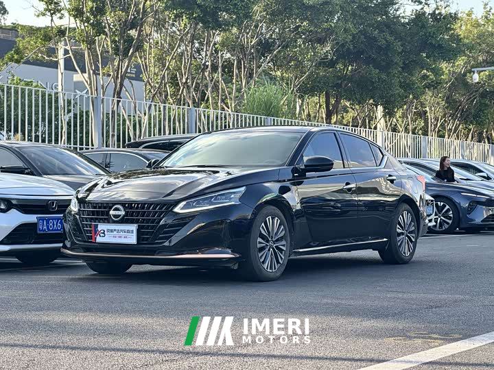 Nissan Teana 2.0L SV Black Gold Edition