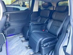 Honda Odyssey 2.0L e:HEV Luxury - фото 6